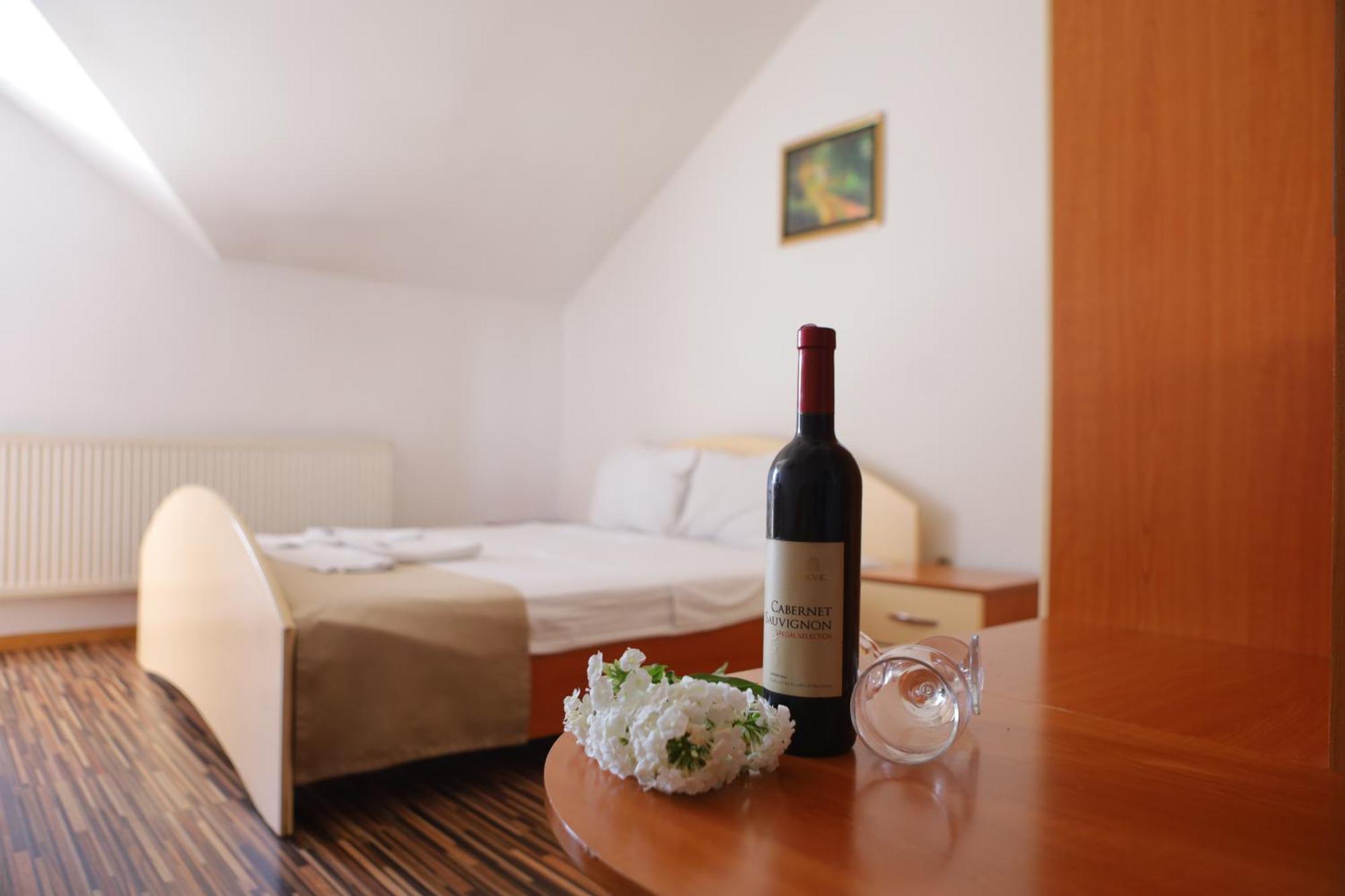 Arabella Hotel Kičevo المظهر الخارجي الصورة